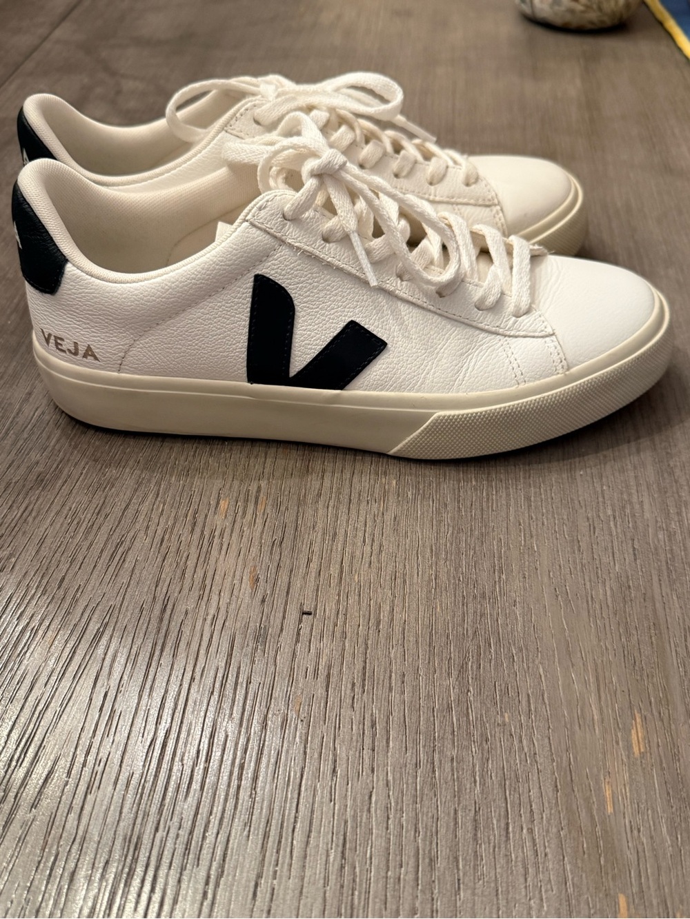 Veja Campo Sneaker in Extra White and Black